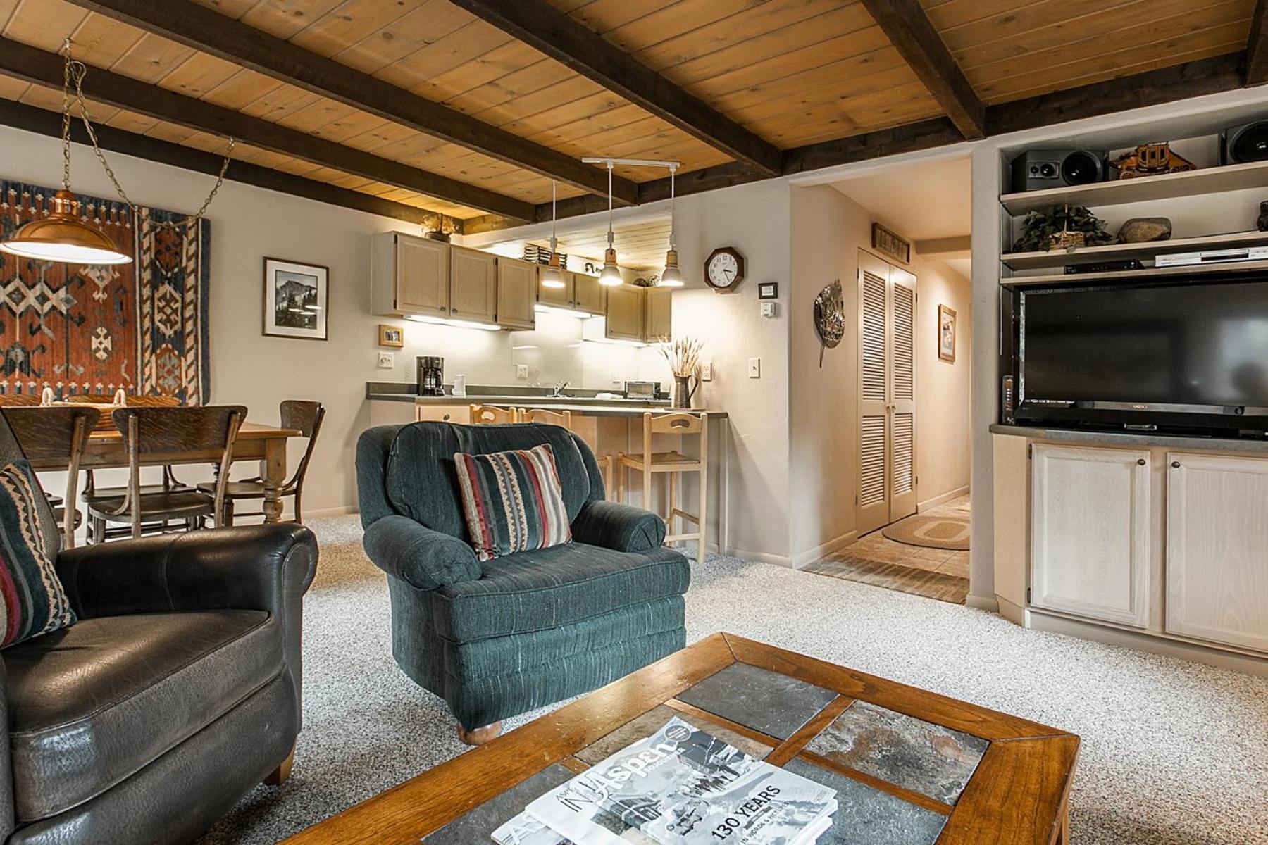 Willows Condos By Snowmass Vacations Snowmass Village Room photo
